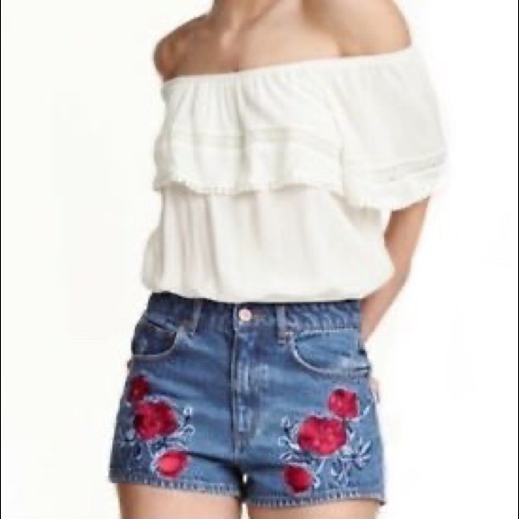 H&M Coachella Embroidered High Waist Jean Shorts - Picture 5 of 5